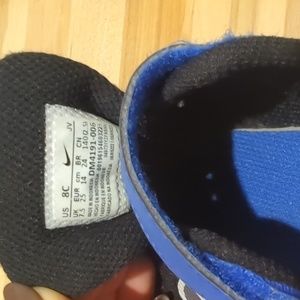 Toddler Nike downshifted sneakers